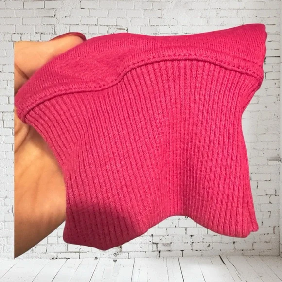 Champion Hot Pink Pullover Sweatshirt Medium NWT | Bold Color + Cozy Streetwear - Picture 4 of 6